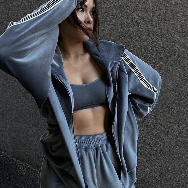 Women's sporty fleece loungewear set with practical pockets and high collar Lisslune
