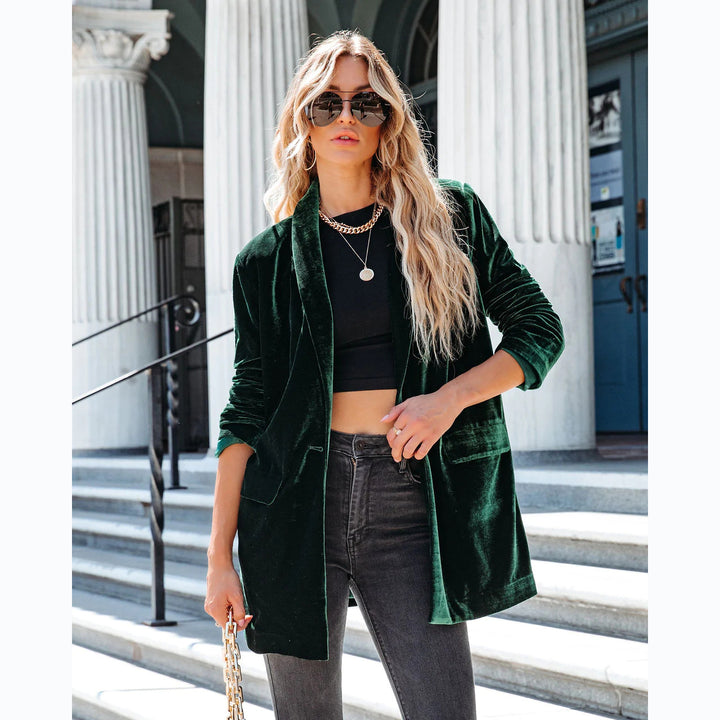 Women's Elegant Velour Cardigan with Casual Cut and Practical Pockets Lune London