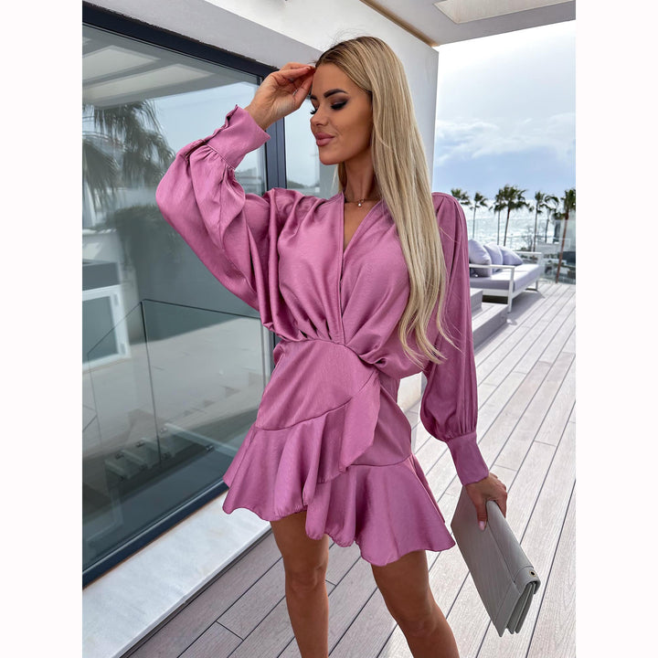 Women's wrap dress with voluminous sleeves and flowing hem