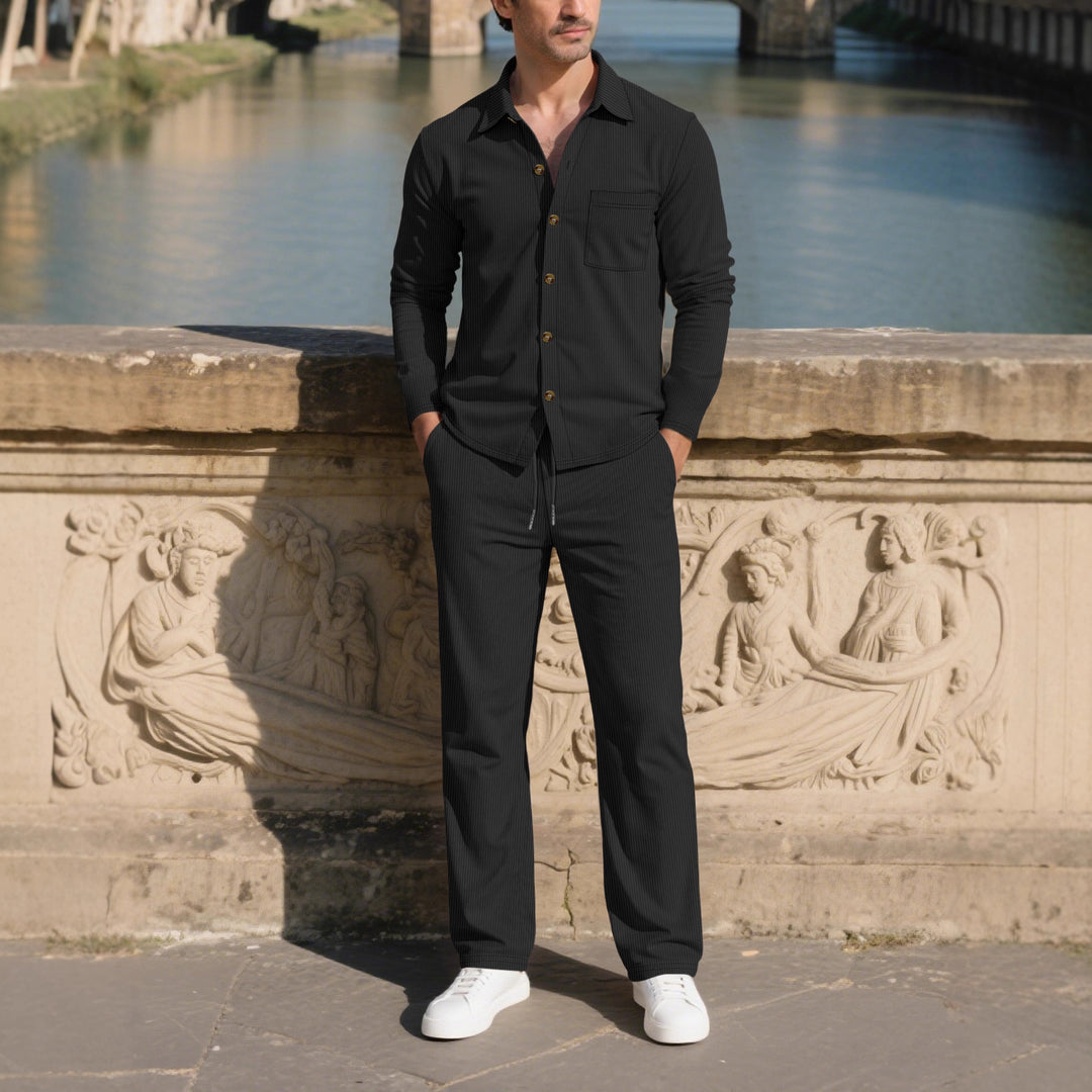Men's elegant leisure suit with textured design and practical pockets Lisslune