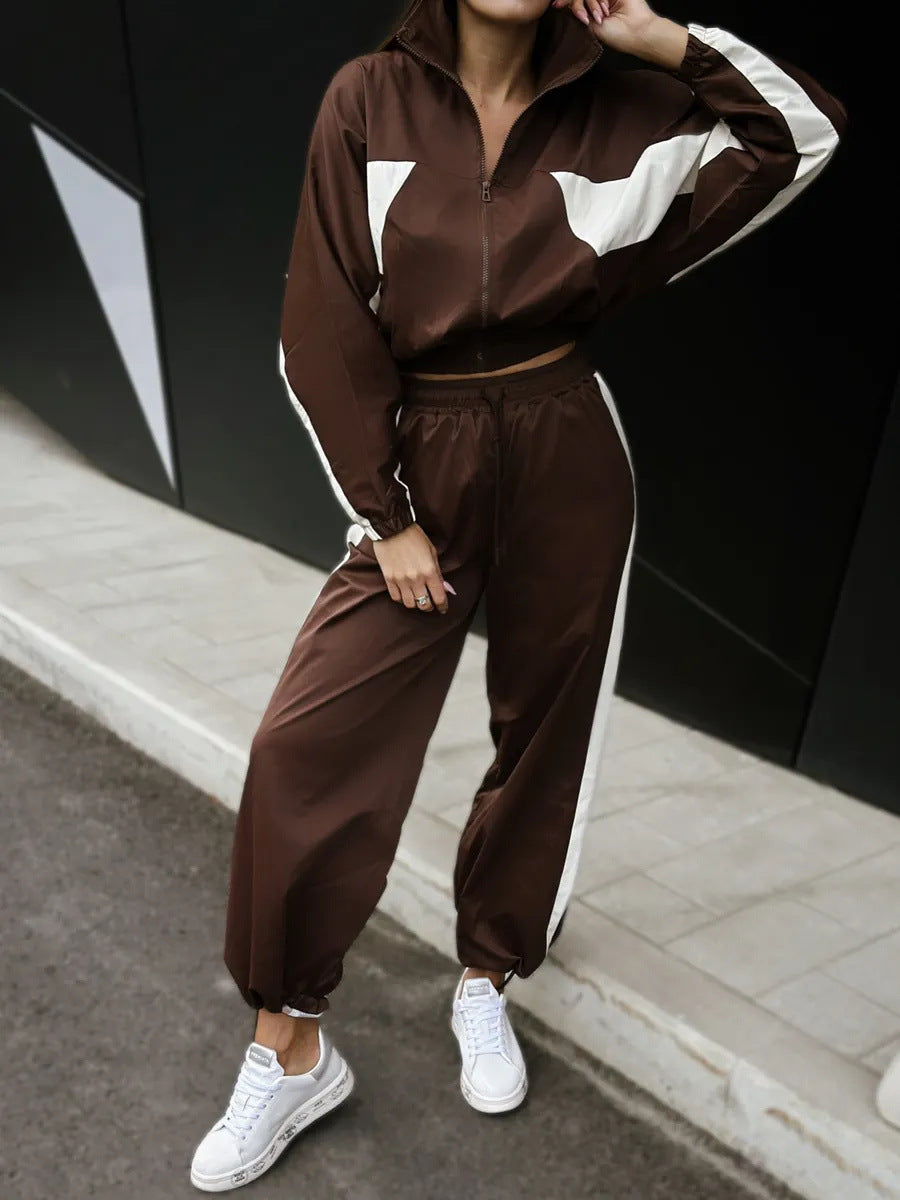 Ladies sporty leisure set with loose fit and practical pockets Lisslune