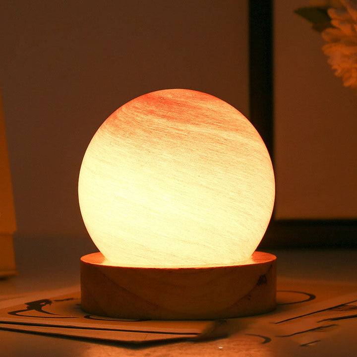 Lisslune | Enchanting Planet Lamp – A Universe of Colors and Dreams