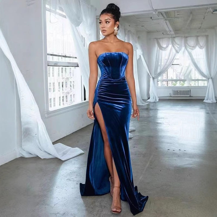 Ladies elegant evening dress with tailored silhouette and high slit