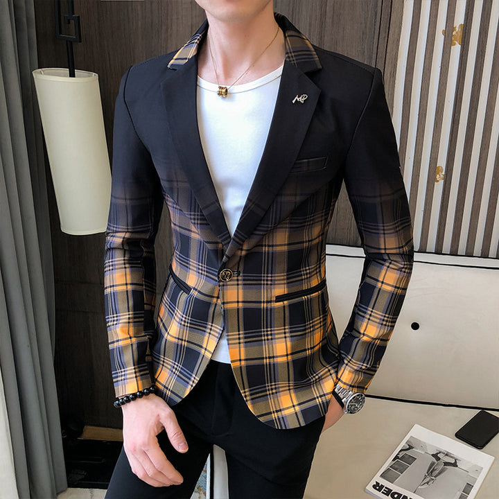Men's elegant checkered blazer with modern cut and fine details Lisslune