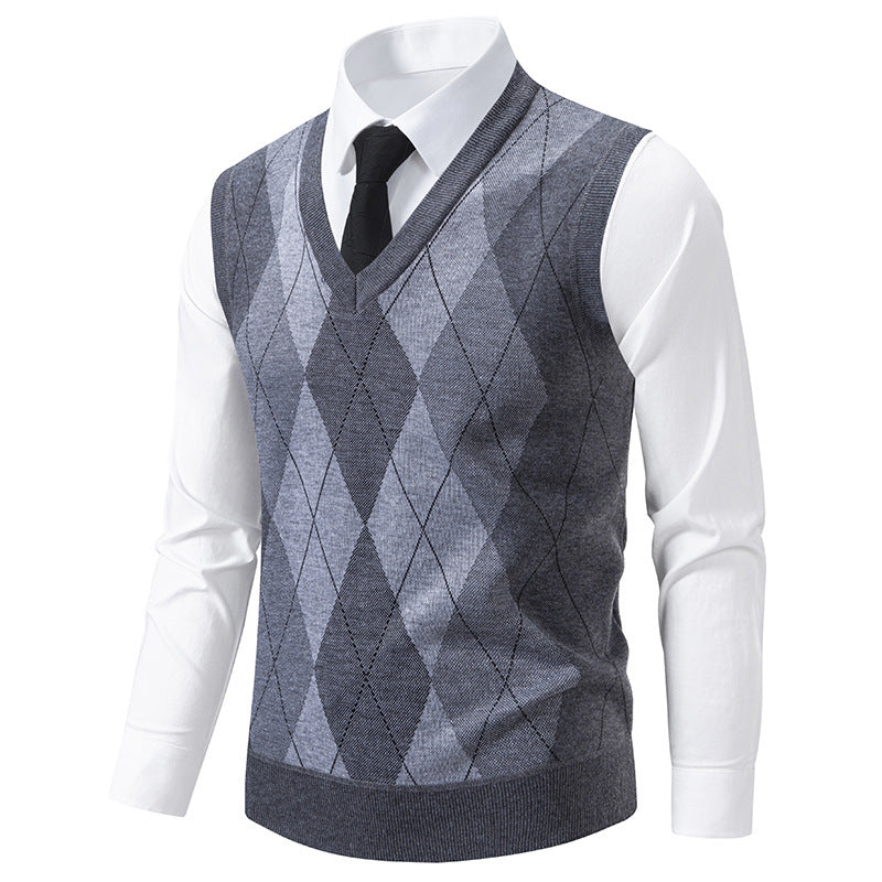 Men's sweater with V-neck and classic diamond pattern Lisslune