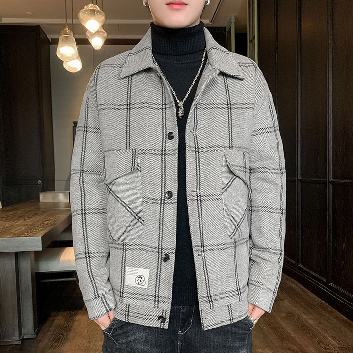 Men's stylish and lightly padded check jacket with practical flap pockets Lisslune