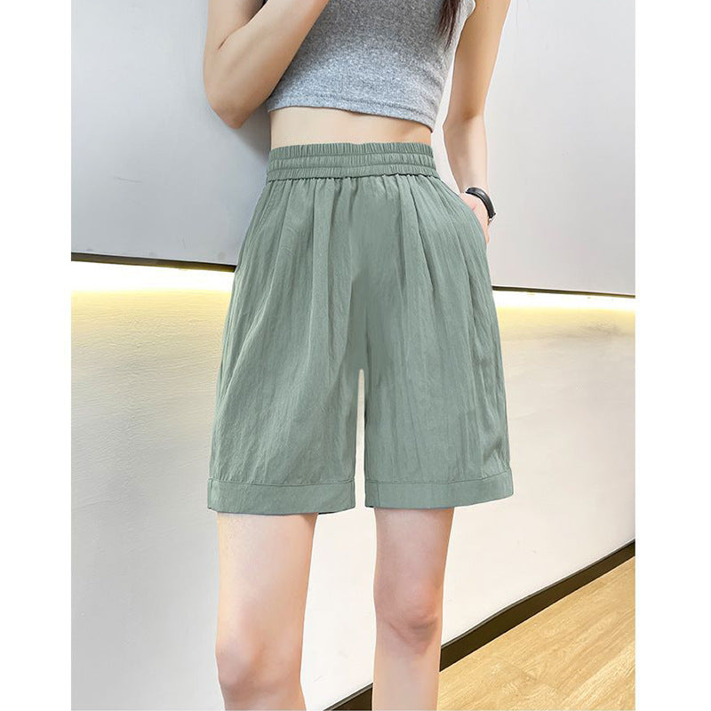 Women's casual shorts with elastic waistband and side pockets
