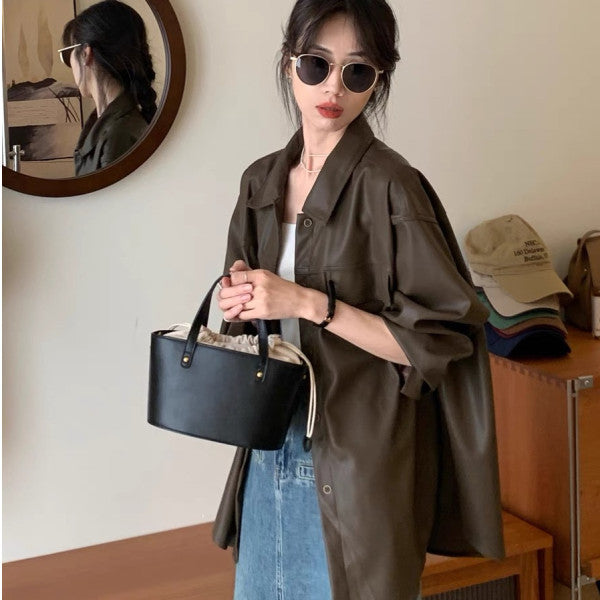 Women's outerwear jacket in fashionable oversized style with practical pockets Lisslune