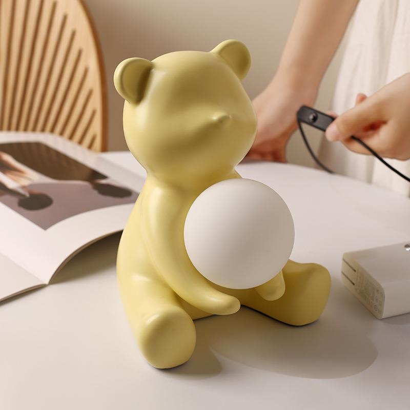 Lisslune | Modern Style Bear Shape Table Lamp Table Light
