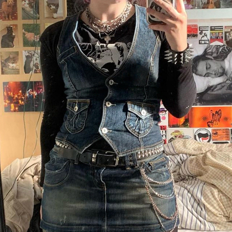 Women's denim bustier jacket with nostalgic lace inserts and decorative button details Lisslune