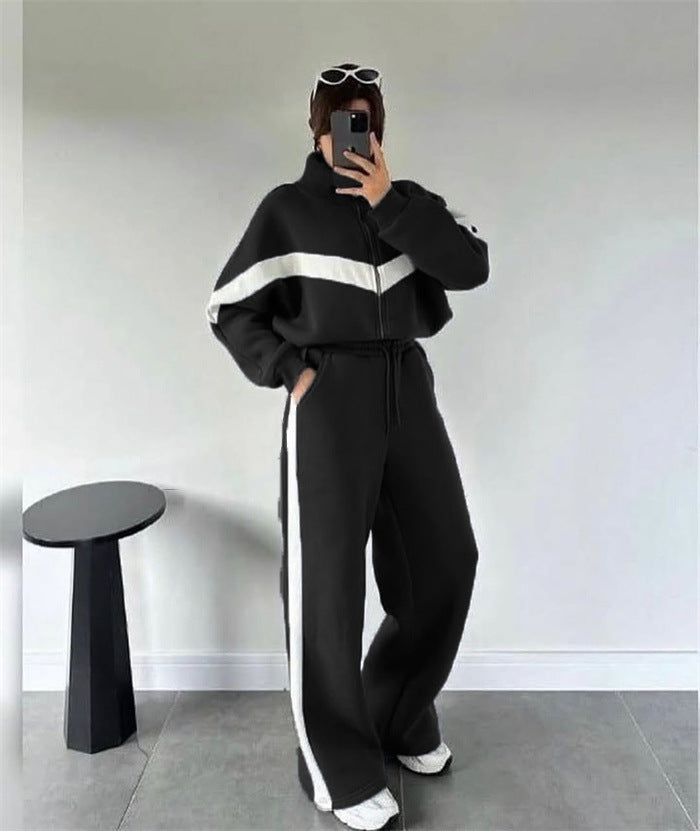 Women’s sporty fleece set with high collar and side stripes Lisslune