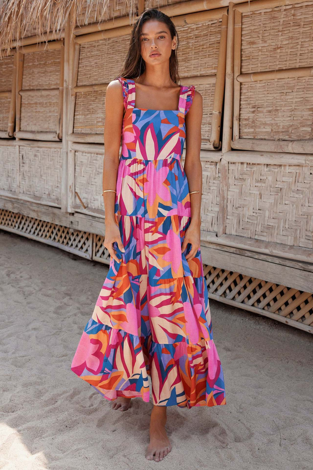 Women's maxi dress with voluminous skirt and delicate ruffle details Lisslune
