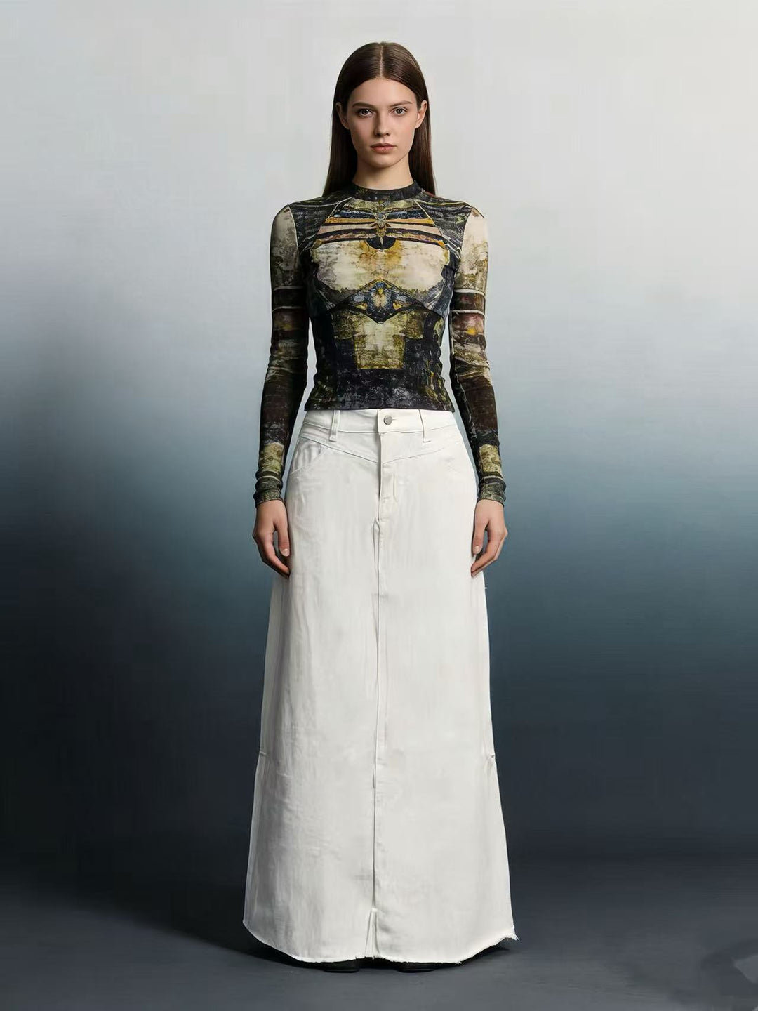 Women's maxi skirt in modern cut with fringed details Lisslune