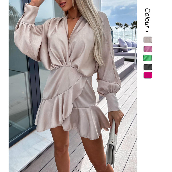 Women's wrap dress with voluminous sleeves and flowing hem