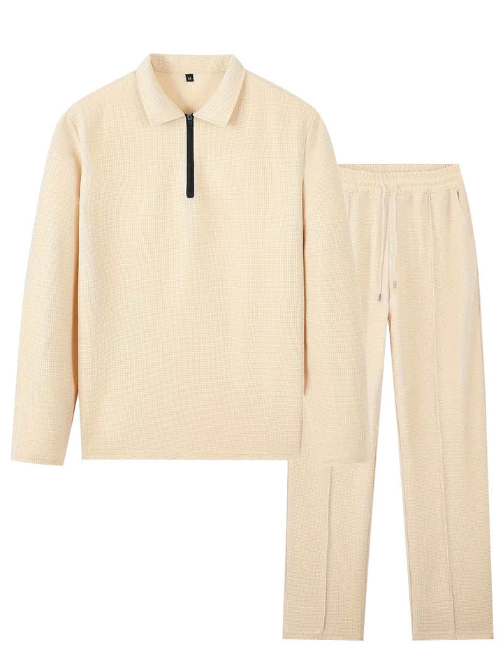 Men's sporty tracksuit with textured outer material and practical zip pockets Lisslune