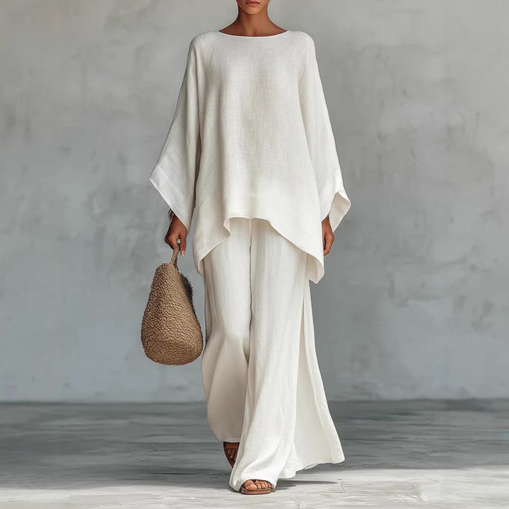 Ladies airy set made of soft fabric with a loose fit Lisslune