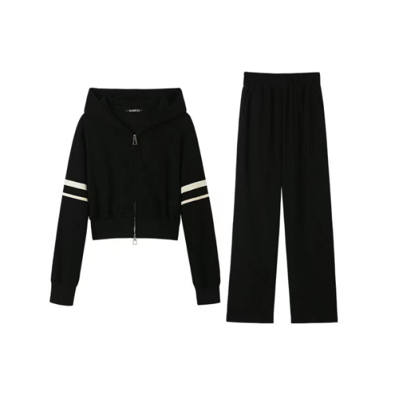 Women's sporty hoodie and jogging pants set with sporty zipper and wide cut Lisslune