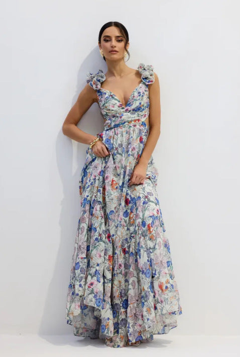 Women's maxi dress in romantic vintage style with a flowing skirt and ruffle details
