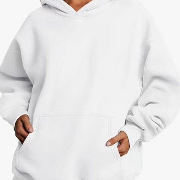Women's oversized hoodie with practical kangaroo pockets and soft inner lining Lisslune