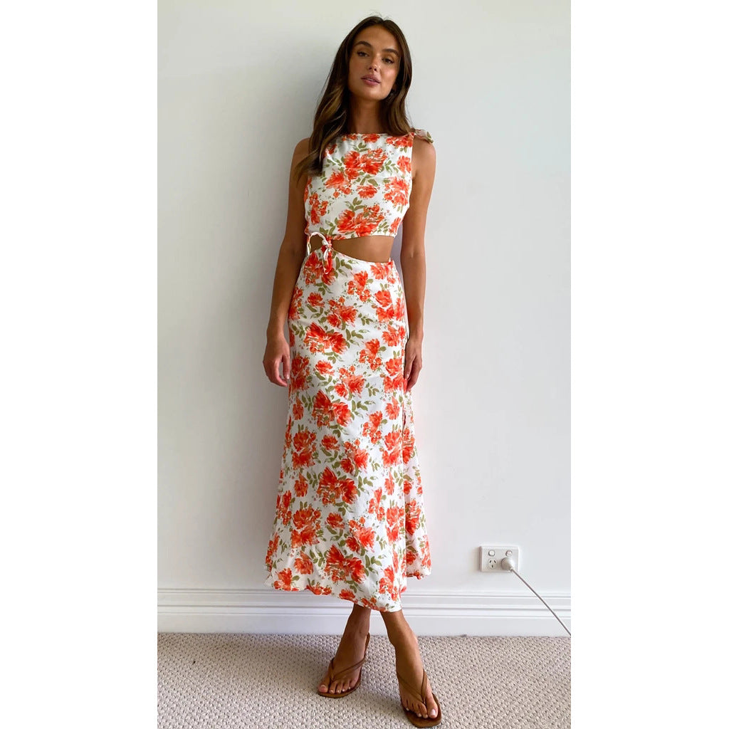 Women's two-piece set made of floral fabric with high slit and fitted top Lune London