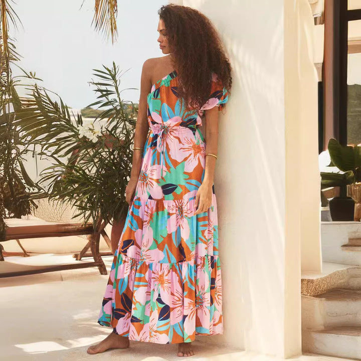 Women's maxi dress with sophisticated one-shoulder design and voluminous hem Lisslune