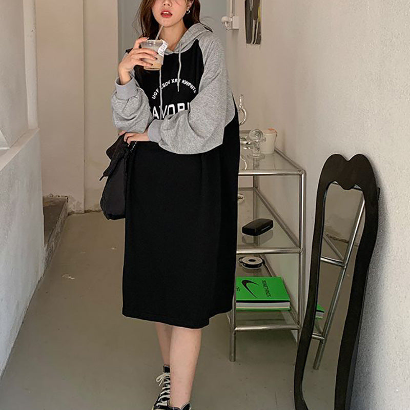 Women’s hoodie dress in casual oversized style with graphic print and side pockets