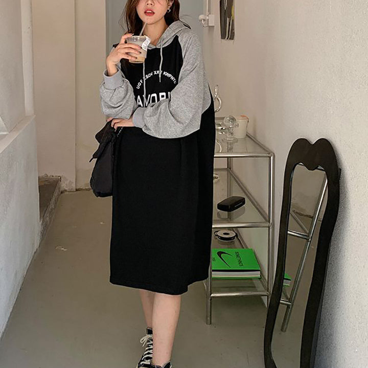 Women’s hoodie dress in casual oversized style with graphic print and side pockets