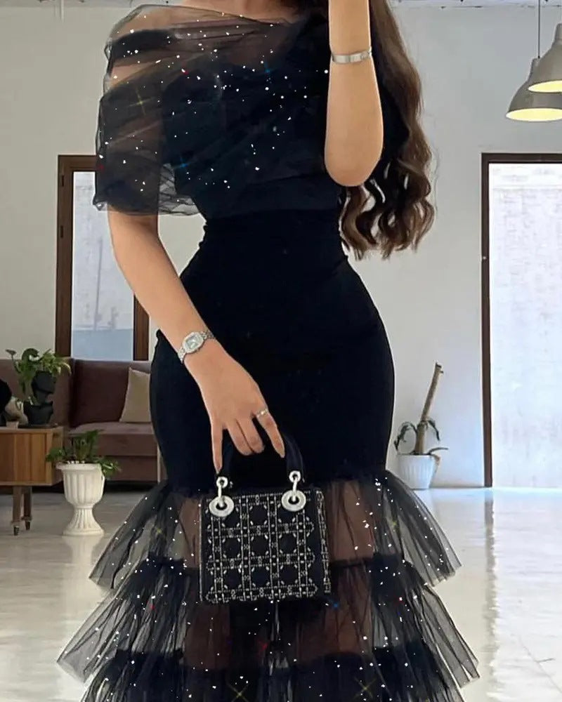 Women's Elegant Evening Dress with Shimmering Tulle Layers and Transparent Shoulder Partie