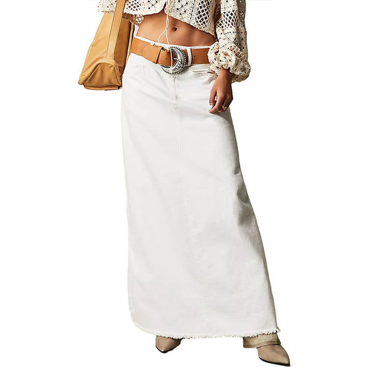 Women's maxi skirt made of black denim with side pockets and a relaxed fit Lisslune