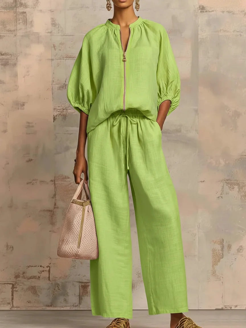 Ladies Airy Two-Piece with Modern Collar and Zipper Lisslune
