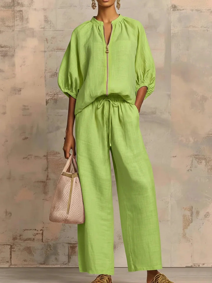 Ladies Airy Two-Piece with Modern Collar and Zipper Lisslune