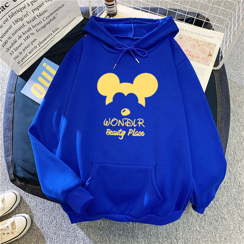 Women's hoodie with playful animal motif Lisslune
