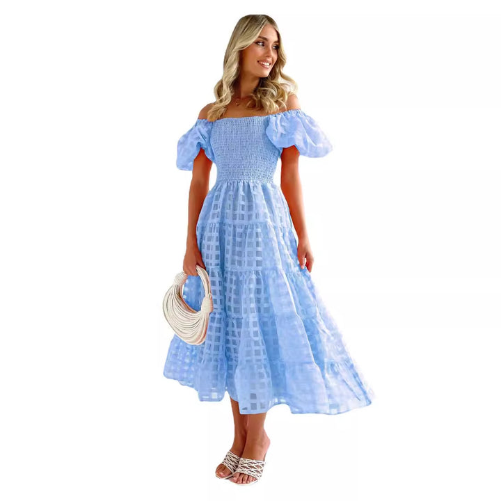 Ladies Airy Maxi Dress with Flowing Skirt and Voluminous Puff Sleeves