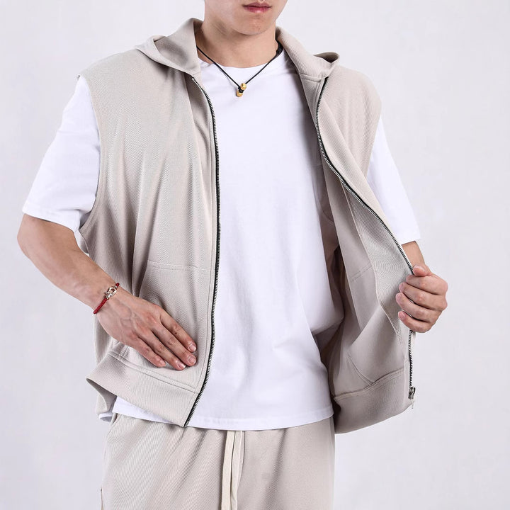 Men's sleeveless hooded shirt with practical pockets Lisslune