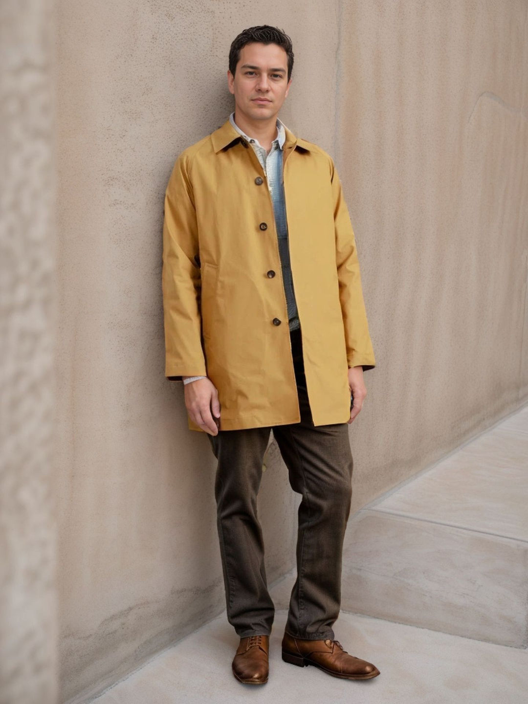 Men's casual raincoat with practical snap buttons and modern cut Lisslune