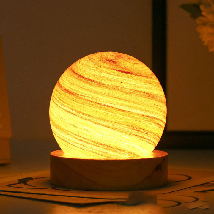 Lisslune | Enchanting Planet Lamp – A Universe of Colors and Dreams