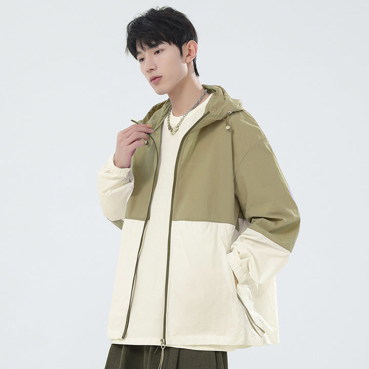 Men's sporty windbreaker with adjustable hood system and reflective details Lisslune