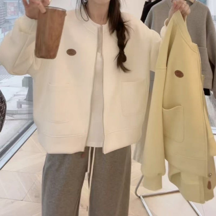 Women's oversized sweat jacket with practical pockets and fashionable design Lisslune
