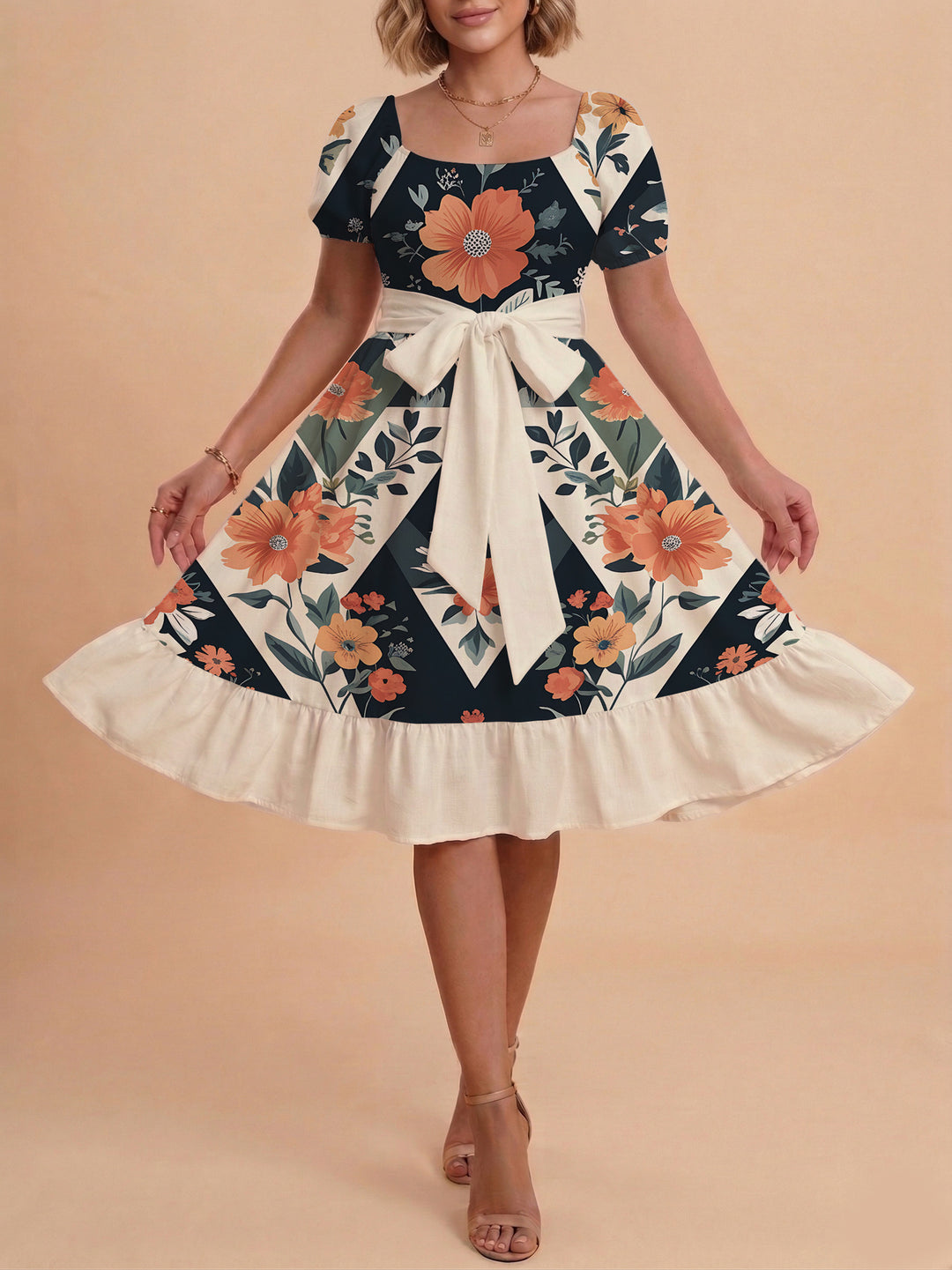 Women's dress with tailored fit and playful floral pattern Lisslune