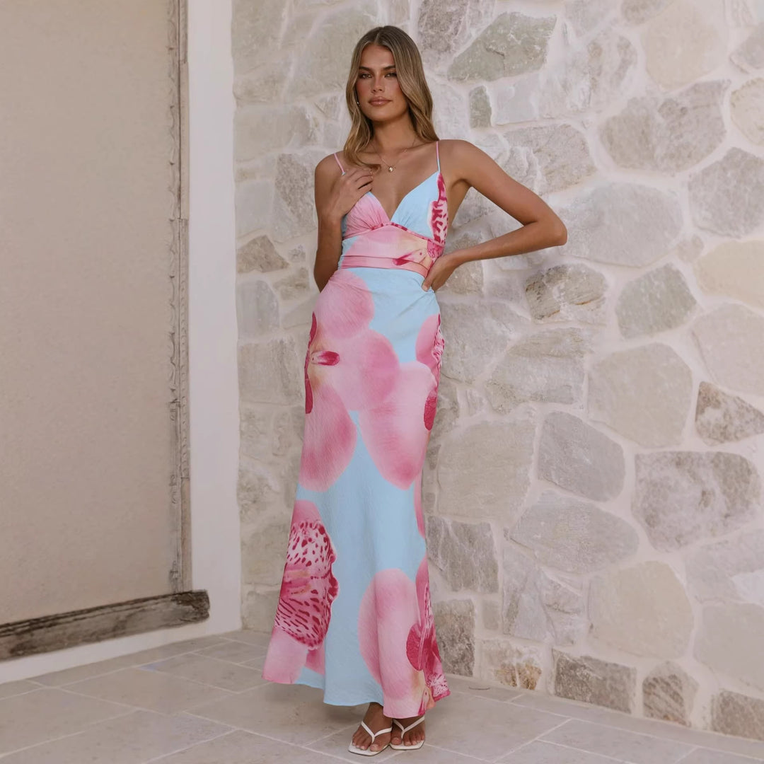 Women's maxi dress with floral design and refined ruffle details