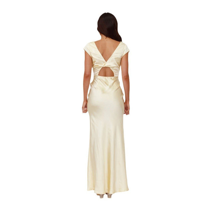 Women's Elegant Maxi Dress with Deep V-Neck and Flowing Satin Fall