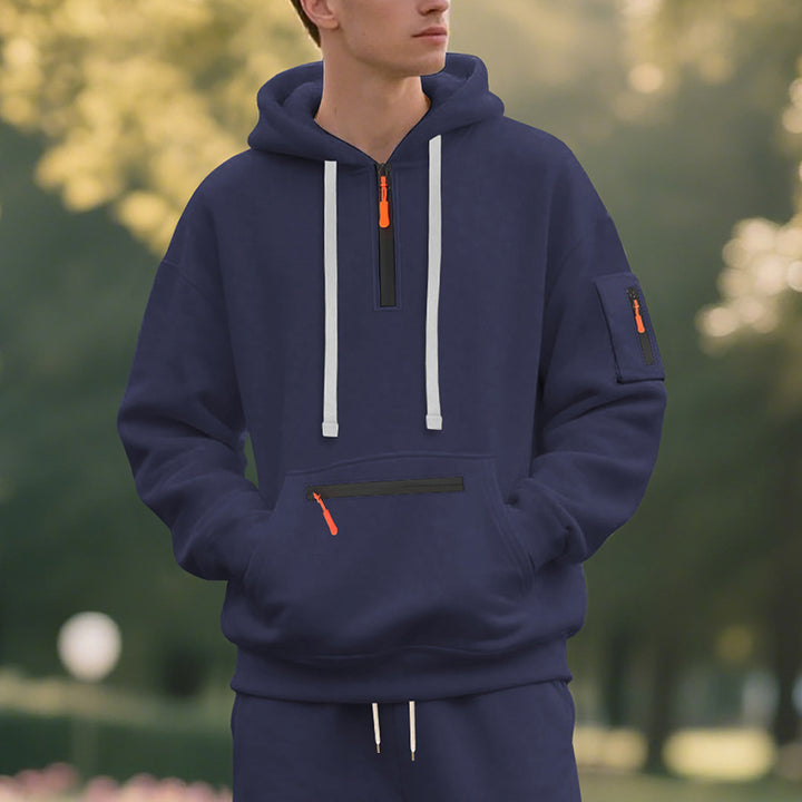 Men's sporty hoodie with practical zipper pockets Lisslune