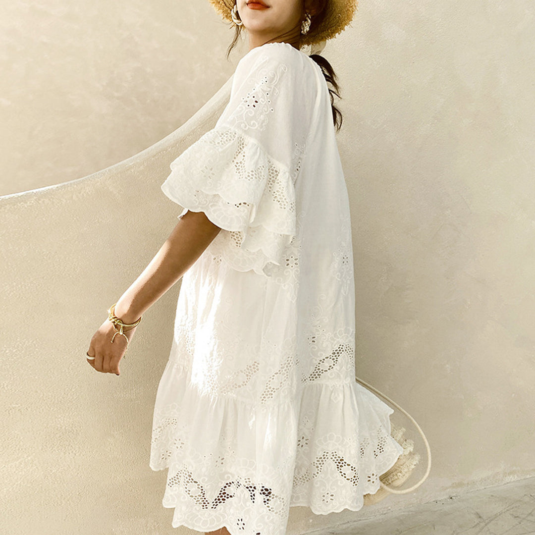Ladies Airy Summer Dress with Lace Decorations Lisslune