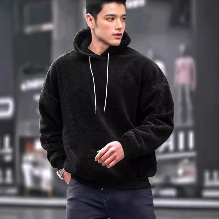 Men's hoodie made of soft fleece with kangaroo pocket Lisslune