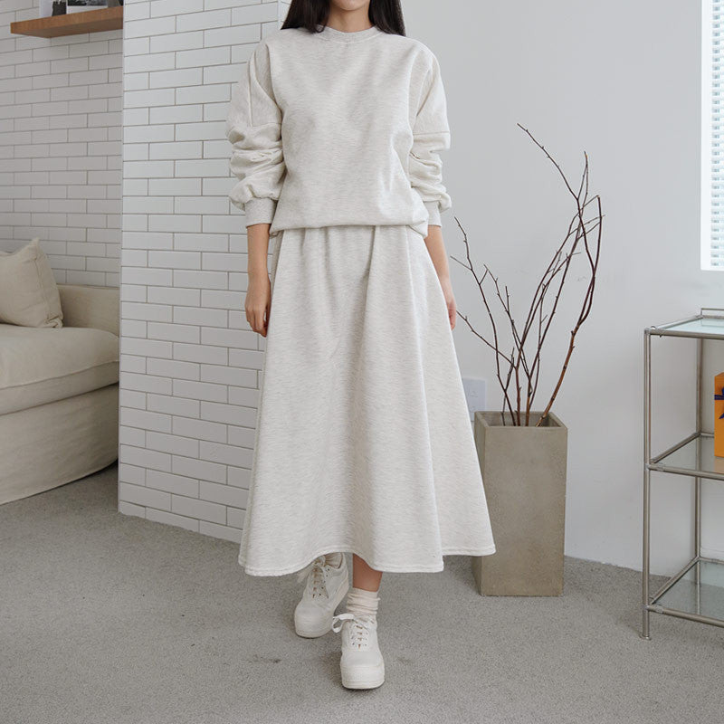 Women Casual Sweatshirt and Maxi Skirt Set with Practical Pockets and Elegant Cut Lisslune
