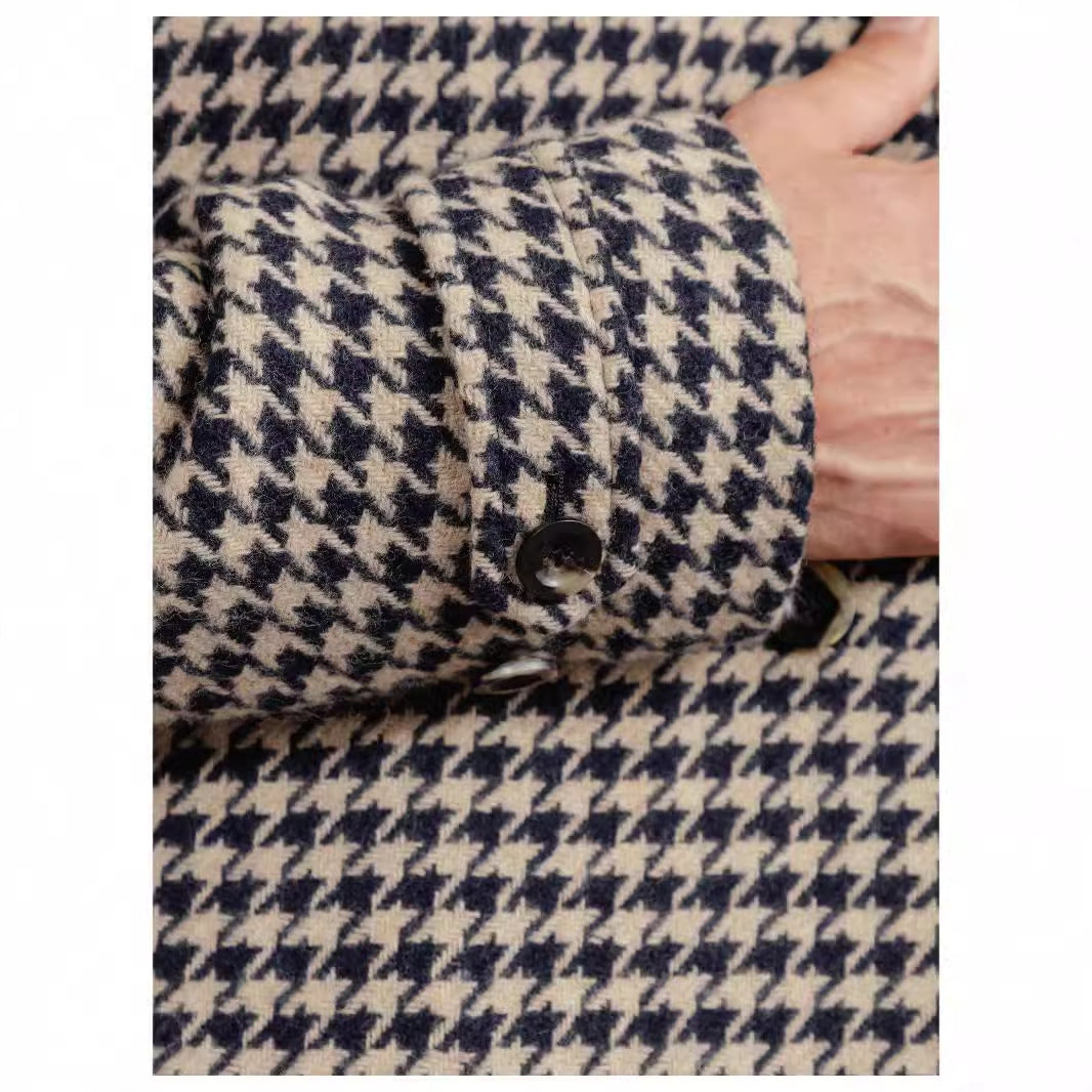 Men's elegant checked coat with practical pockets and modern cut Lisslune