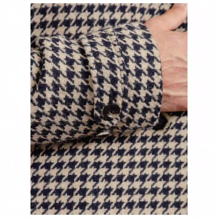 Men's elegant checked coat with practical pockets and modern cut Lisslune