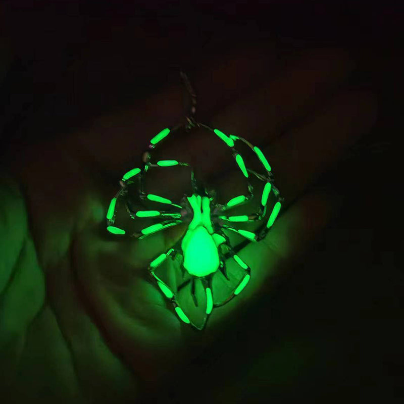 Lisslune | Glow-in-the-Dark 3D Spider Necklace