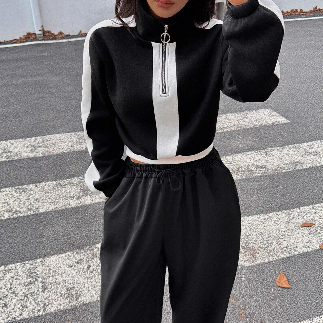 Women's sporty loungewear set with half-wide and elegant contrast stripes Lisslune