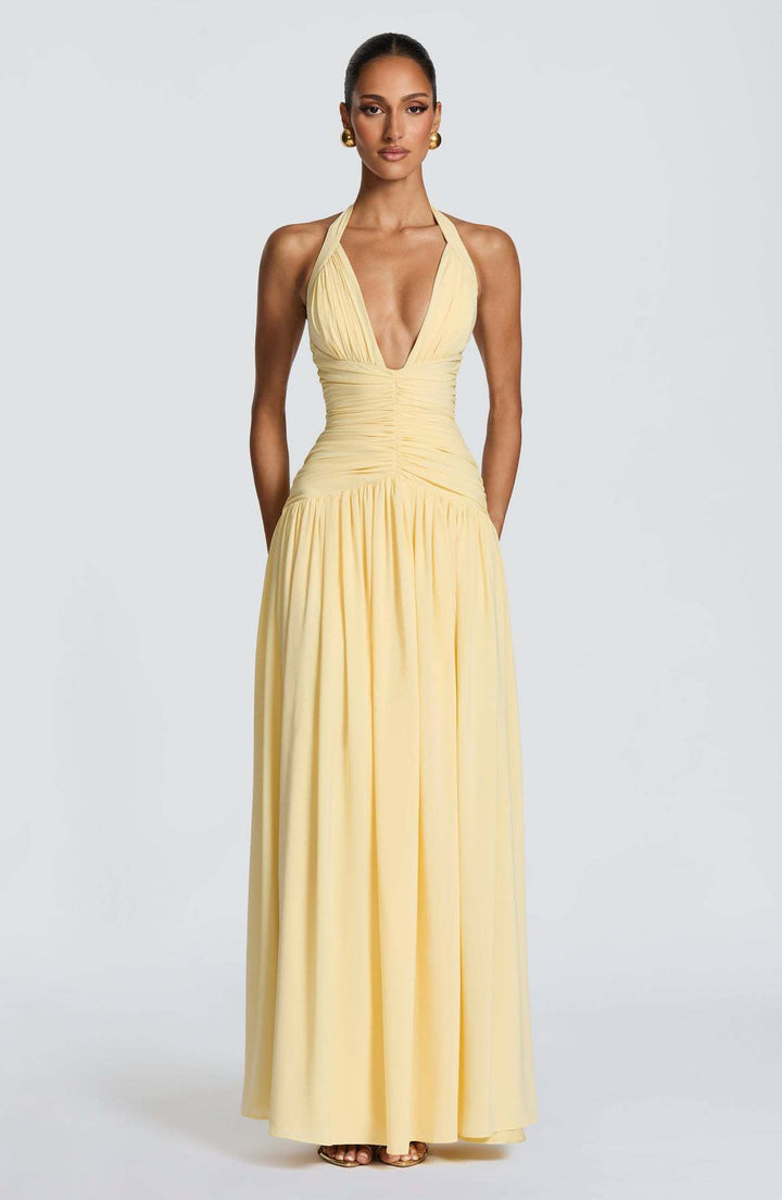 Ladies Elegant Maxi Dress with Strapless Neckline and Sophisticated Pleats
